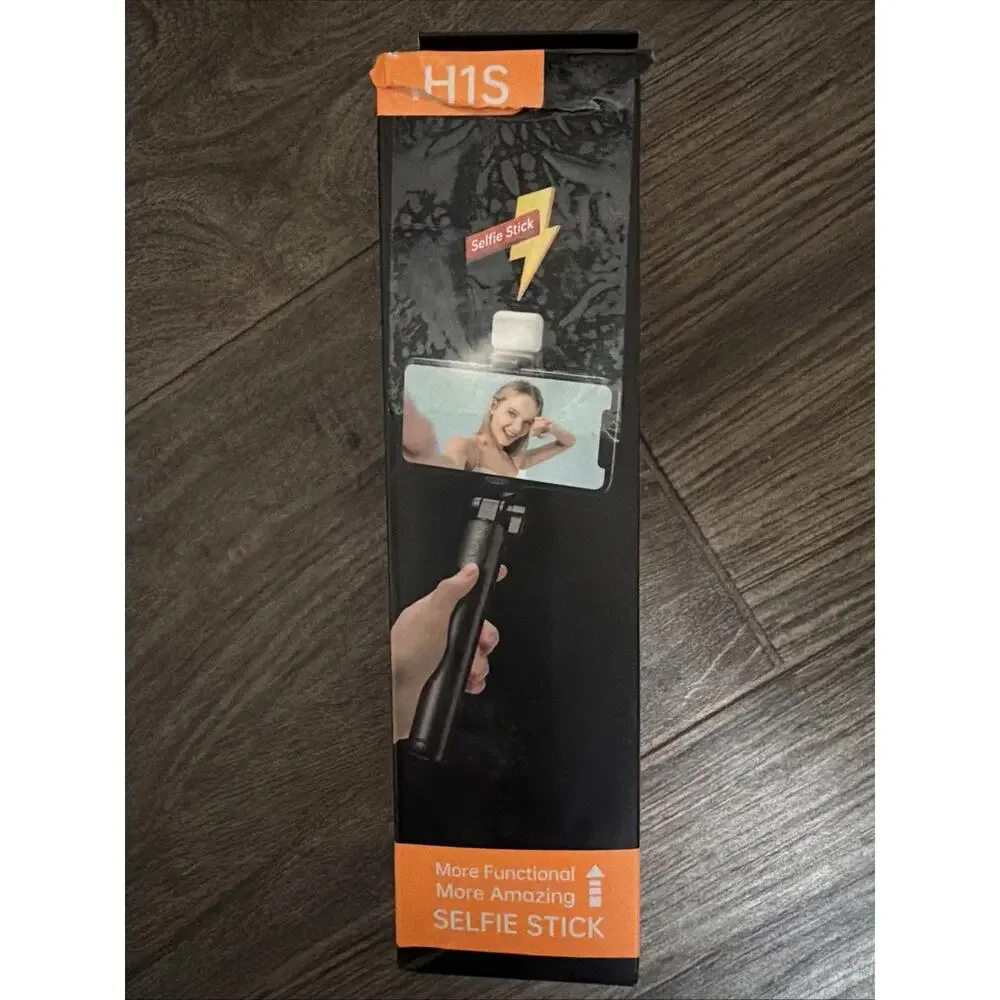 H1S Selfie Stick Tripod, Wireless, Stretchable And Rotates In White NWT